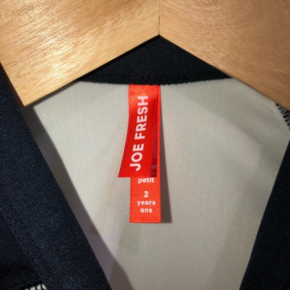 Short swim suit top - Picture 3 of 3